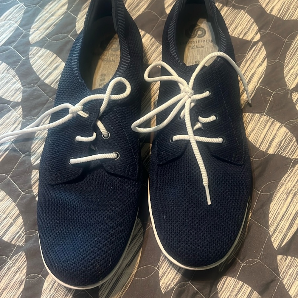 Cloudsteppers by Clark’s size 10 navy